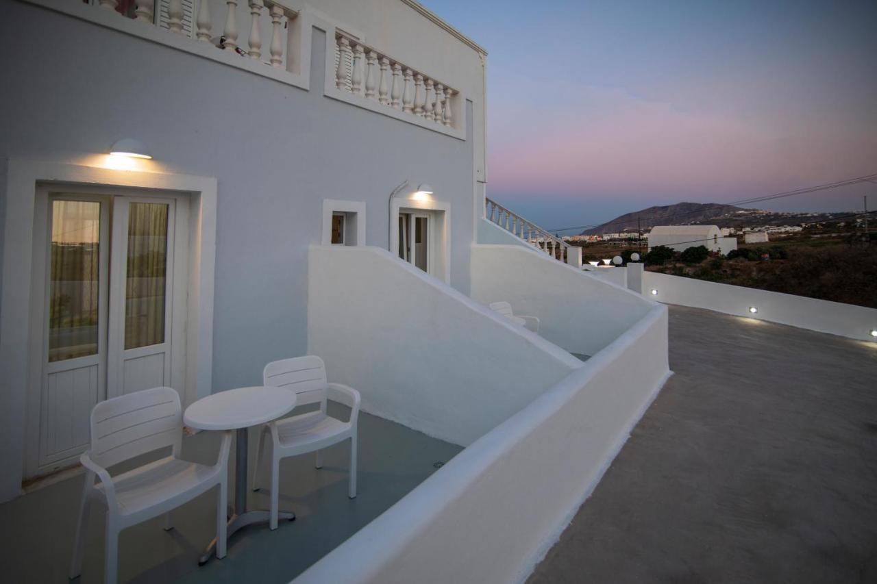 Отель Evas House Тира Экстерьер фото