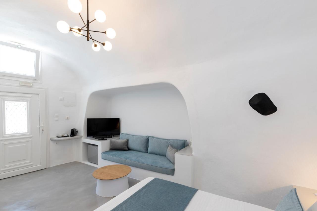 Отель Evas House Тира Экстерьер фото